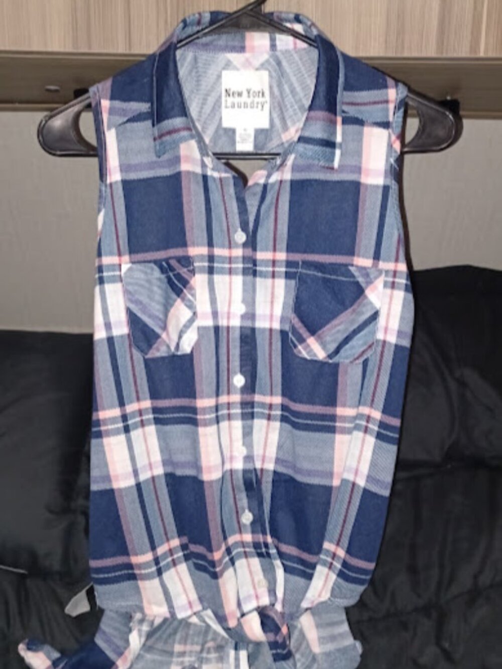 New York Laundry Size medium Sleeveless